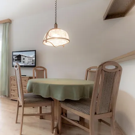 Alpenblick & Outdoor Apartment Nauders