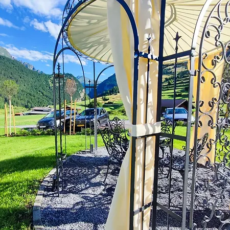 Apartment Alpenblick & Outdoor Nauders