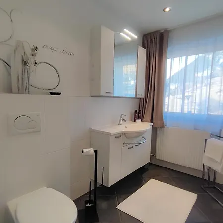 Alpenblick & Outdoor Apartamento